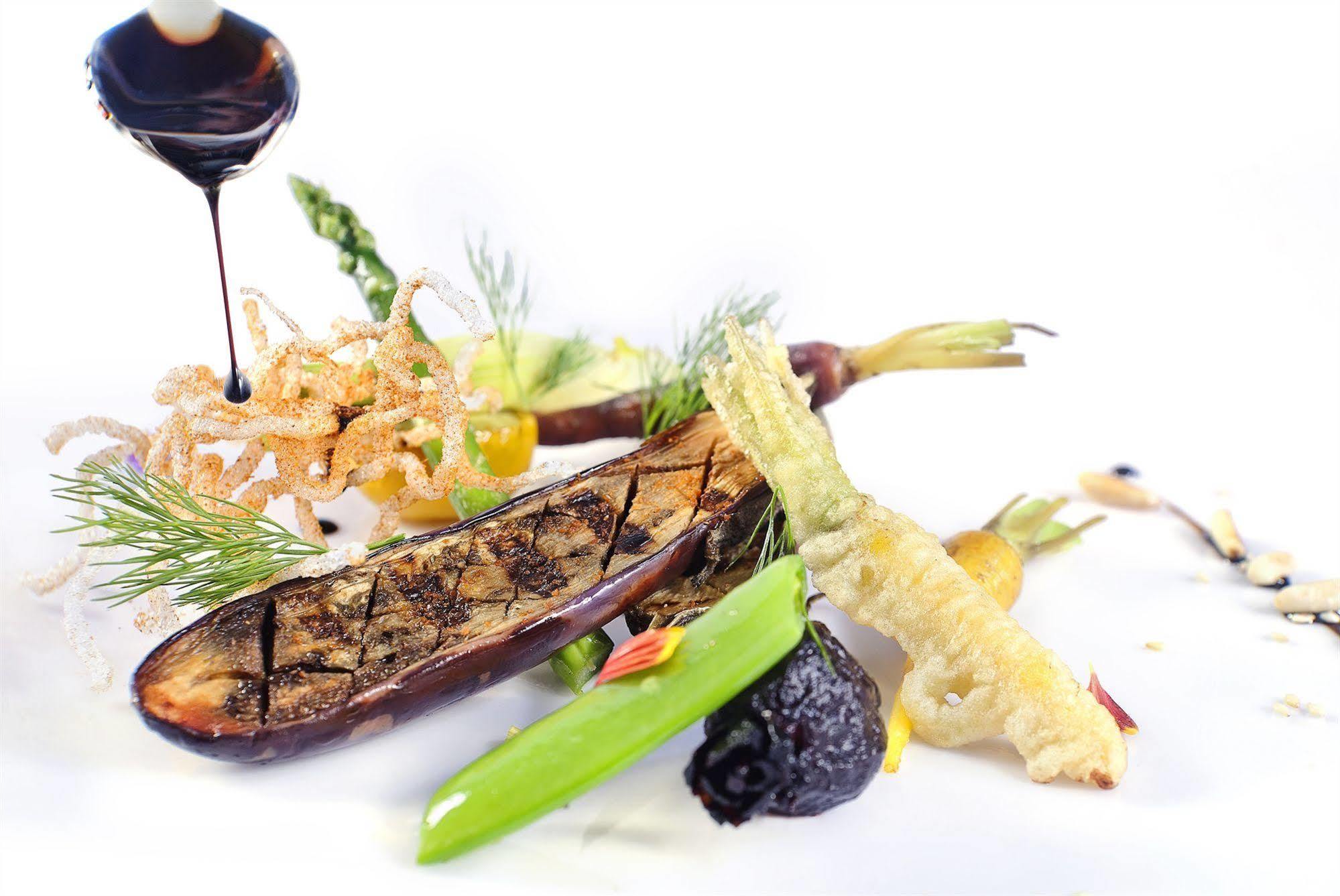 קהיר Sun City Hotel - The Gabriel מראה חיצוני תמונה Balsamic vinegar